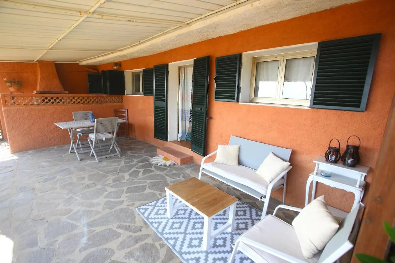 Ca' La Stella Sea-View Apartments ポルト・アッズッロ 0*,  イタリア